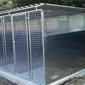 2 BLOCK DOG KENNEL/RUN