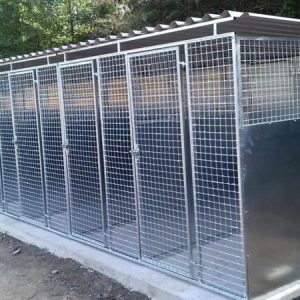 8 BLOCK DOG KENNEL/RUN