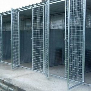 6 BLOCK DOG KENNEL/RUN