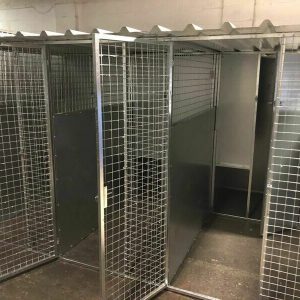 10 BLOCK COMPLETE DOG KENNEL